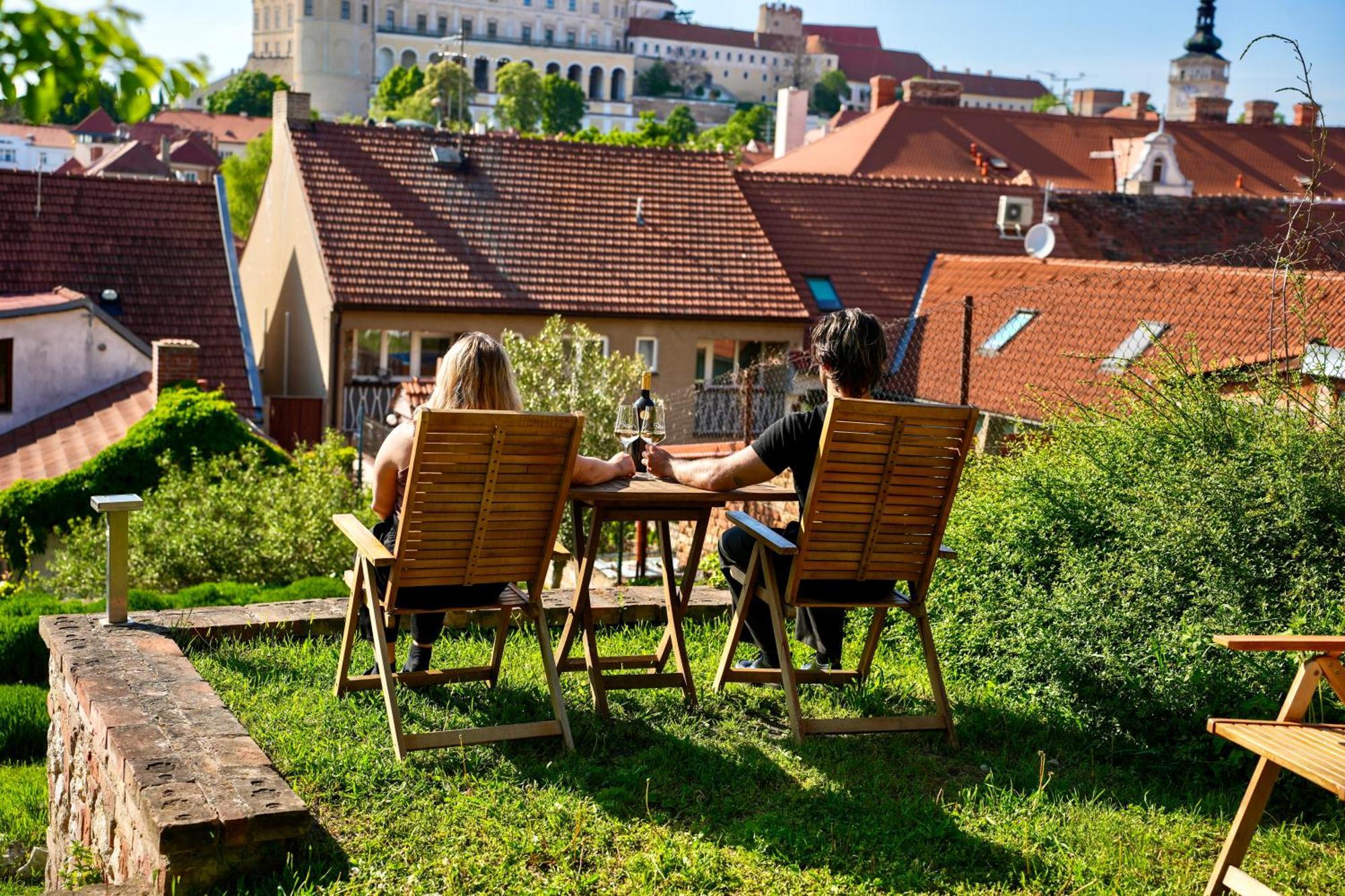 Pension Sebastian Mikulov Esterno foto
